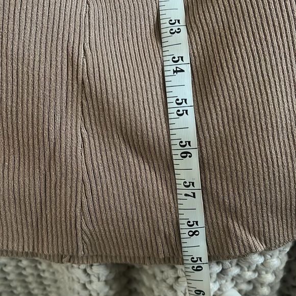 Capricorn Sweater Maxi Dress - Picture 5 of 5